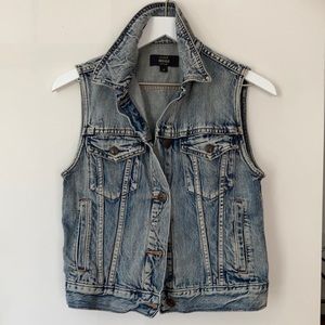 Slammin’ denim vest